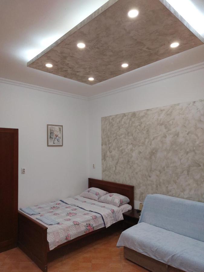 Apartments Mira 蒂瓦特 外观 照片